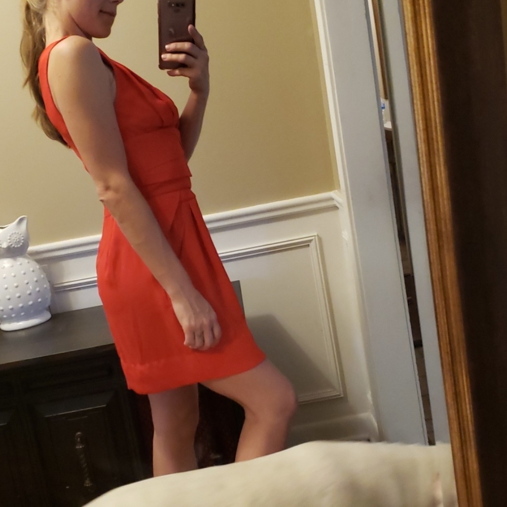 Bcbgeneration V-neck pleated sheath dress euc